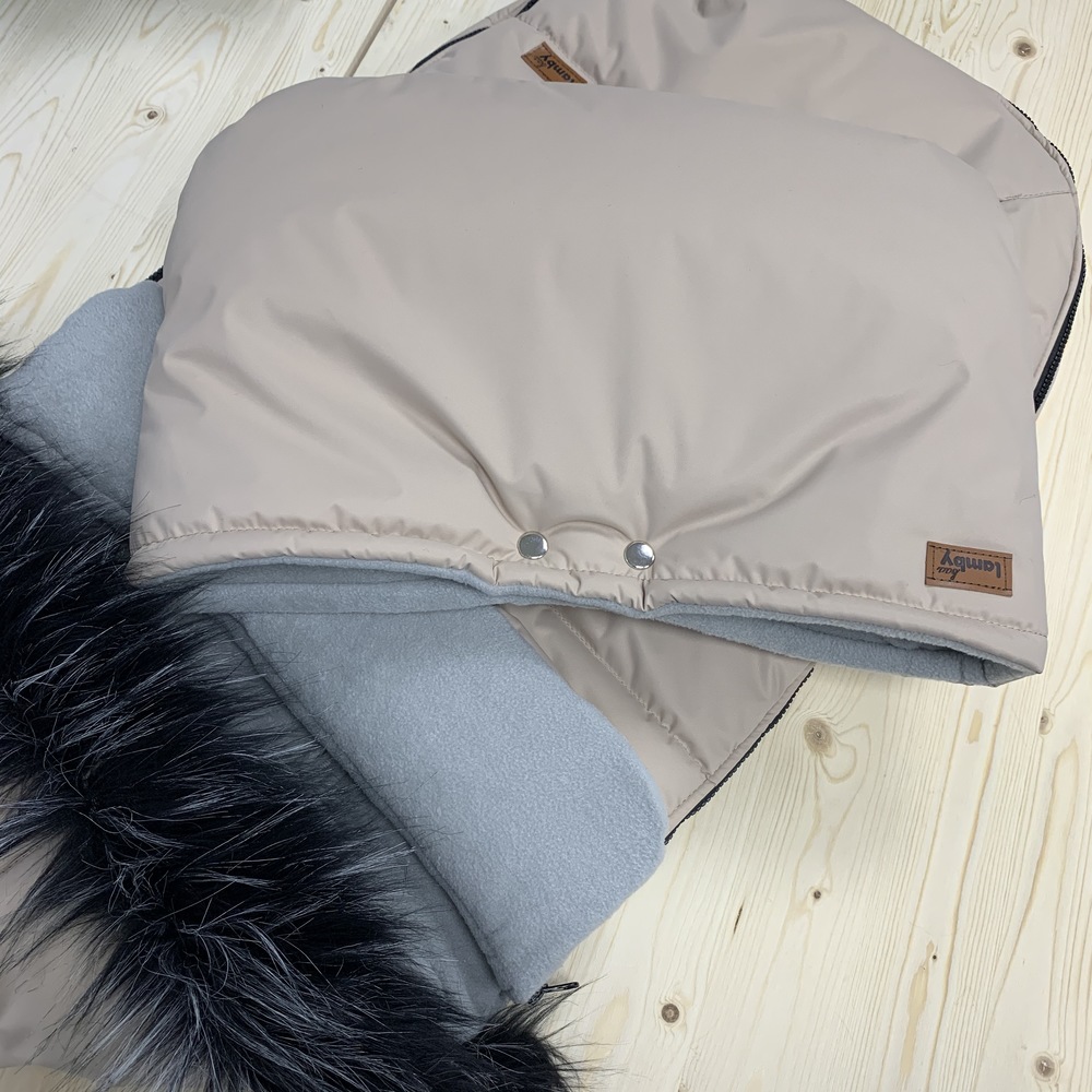 Муфта для рук, Миндаль