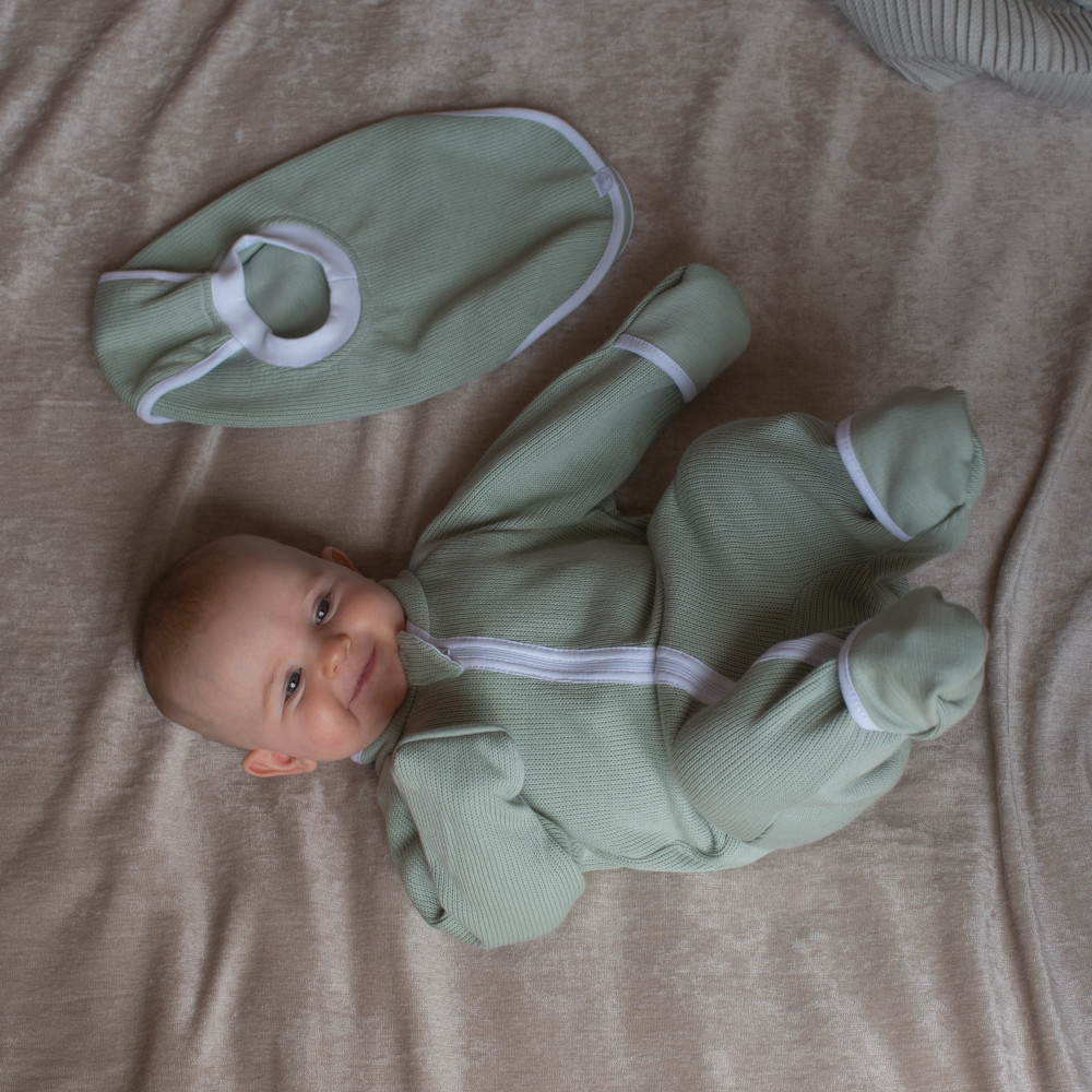 Вязаный детский шлем, Аква