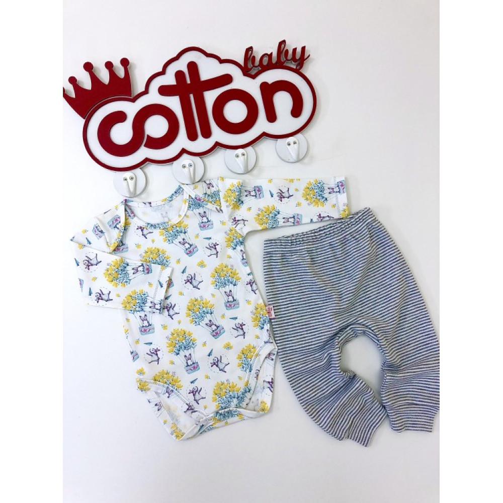 Комплект для малыша "Зайчики" 