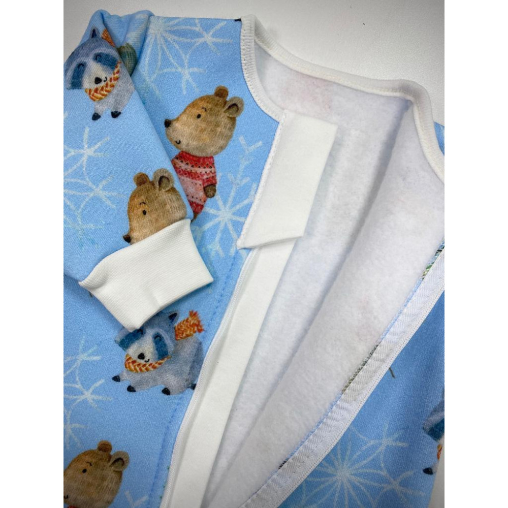 Комбинезон из футера с начесом "Зверята зимой"