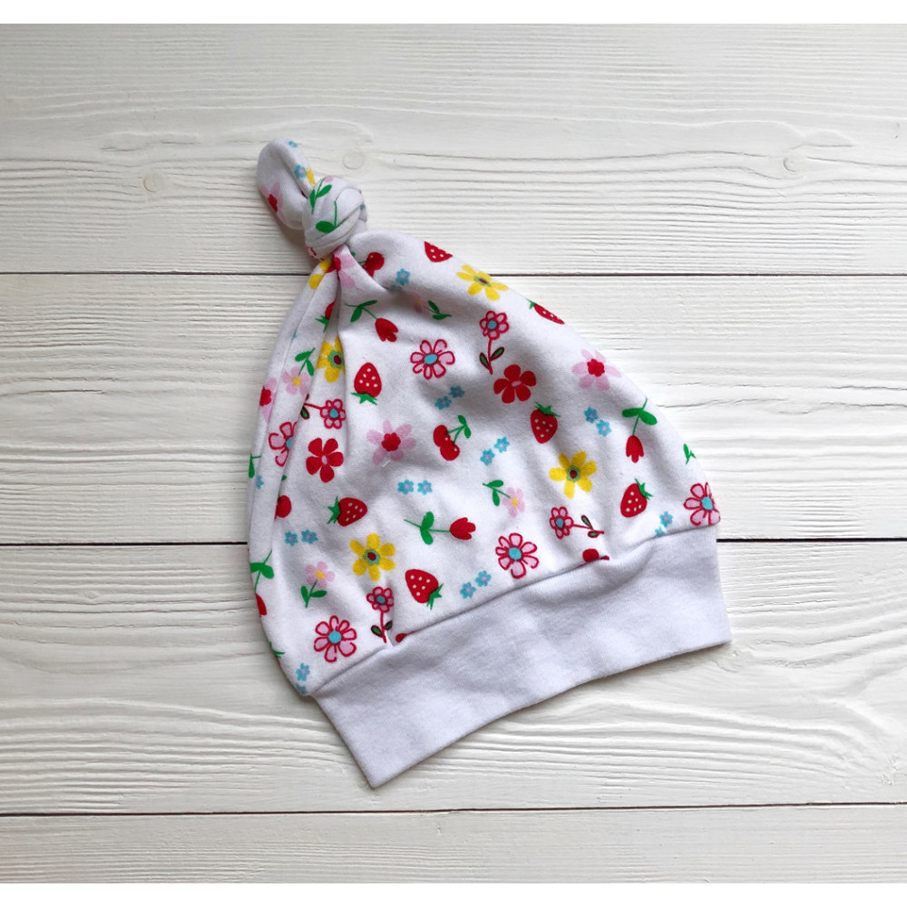 Шапочка-узелок "Ягодки