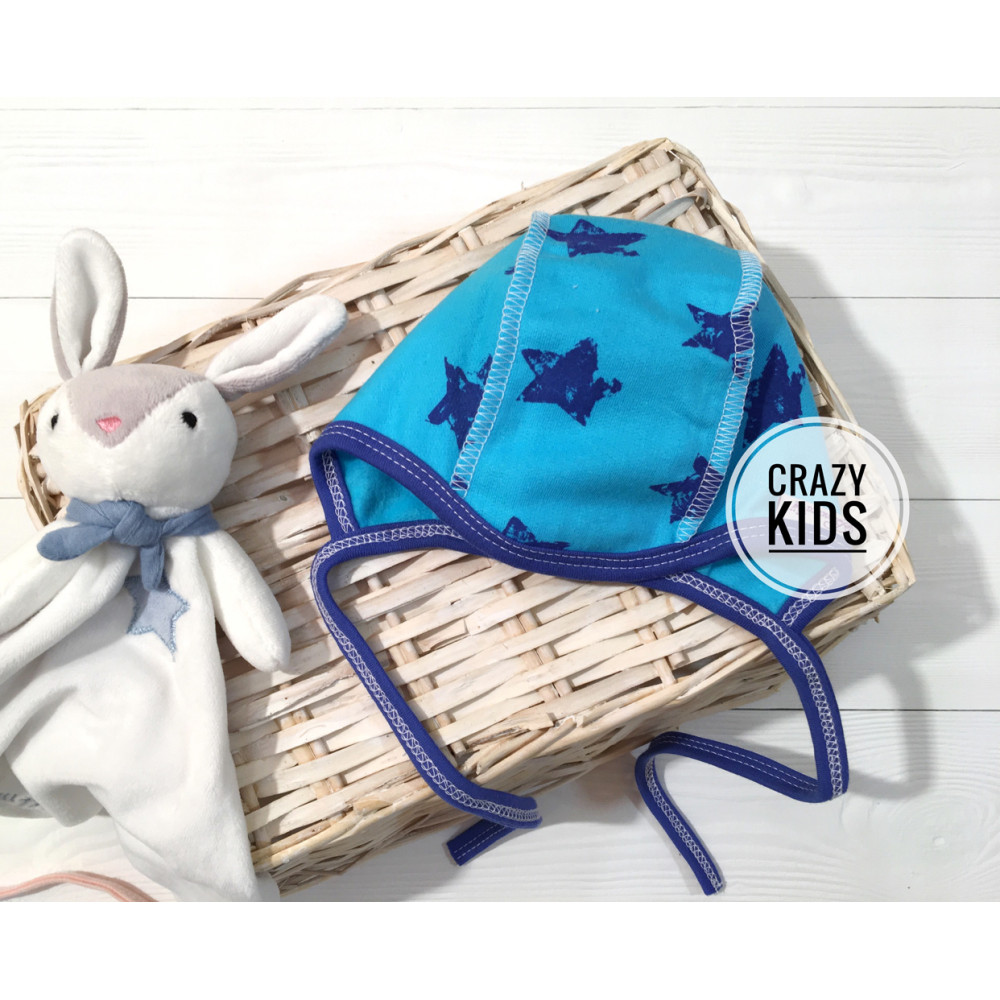 Утеплённый чепчик для новорождённого, Синие звездочки