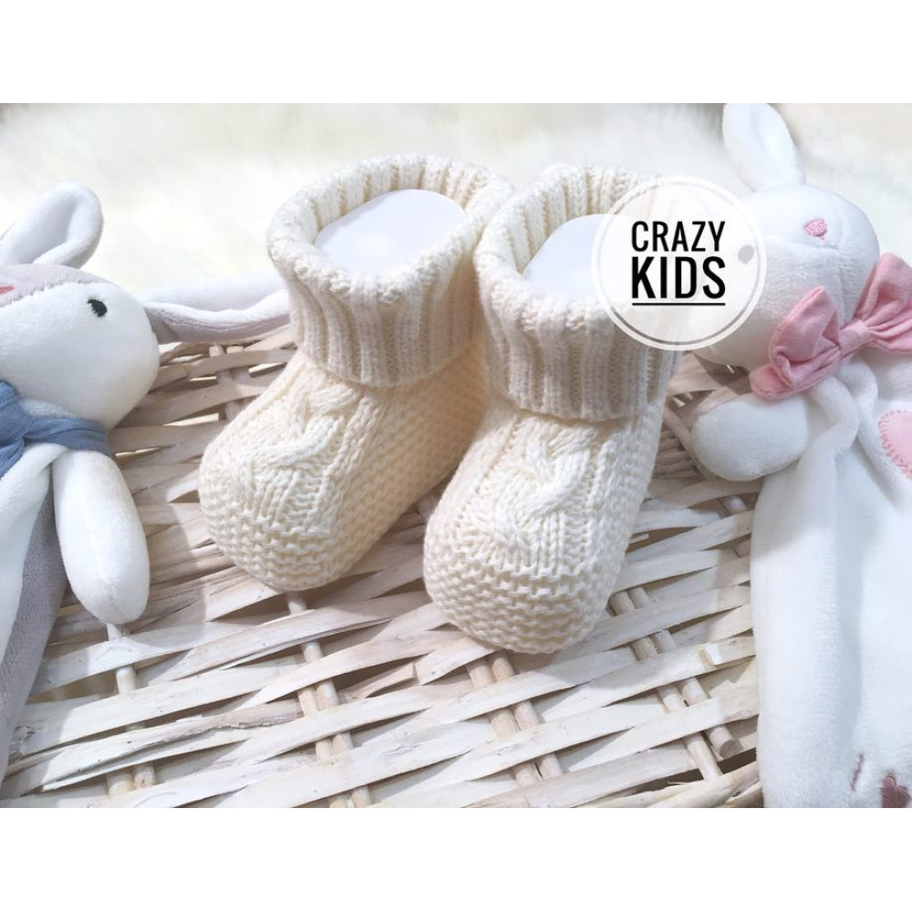 Вязаные пинетки, бежевые