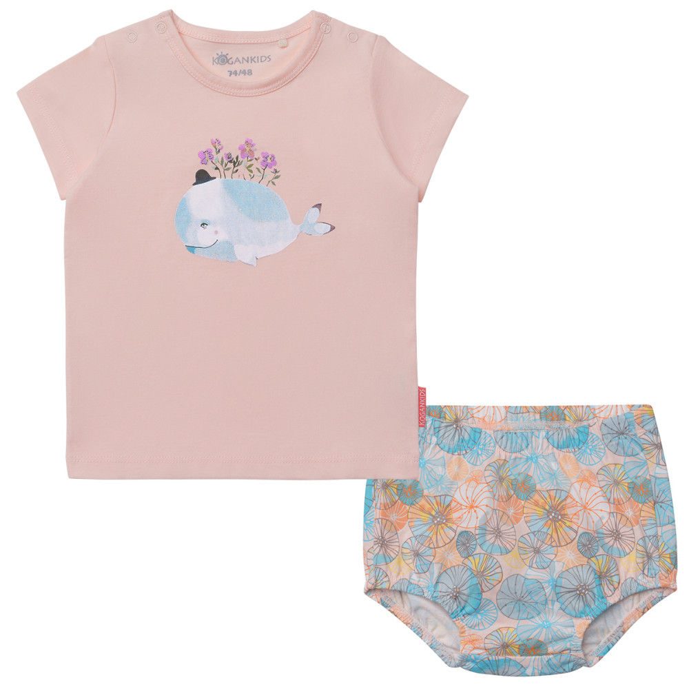 Комплект для девочки из футболки и шортиков