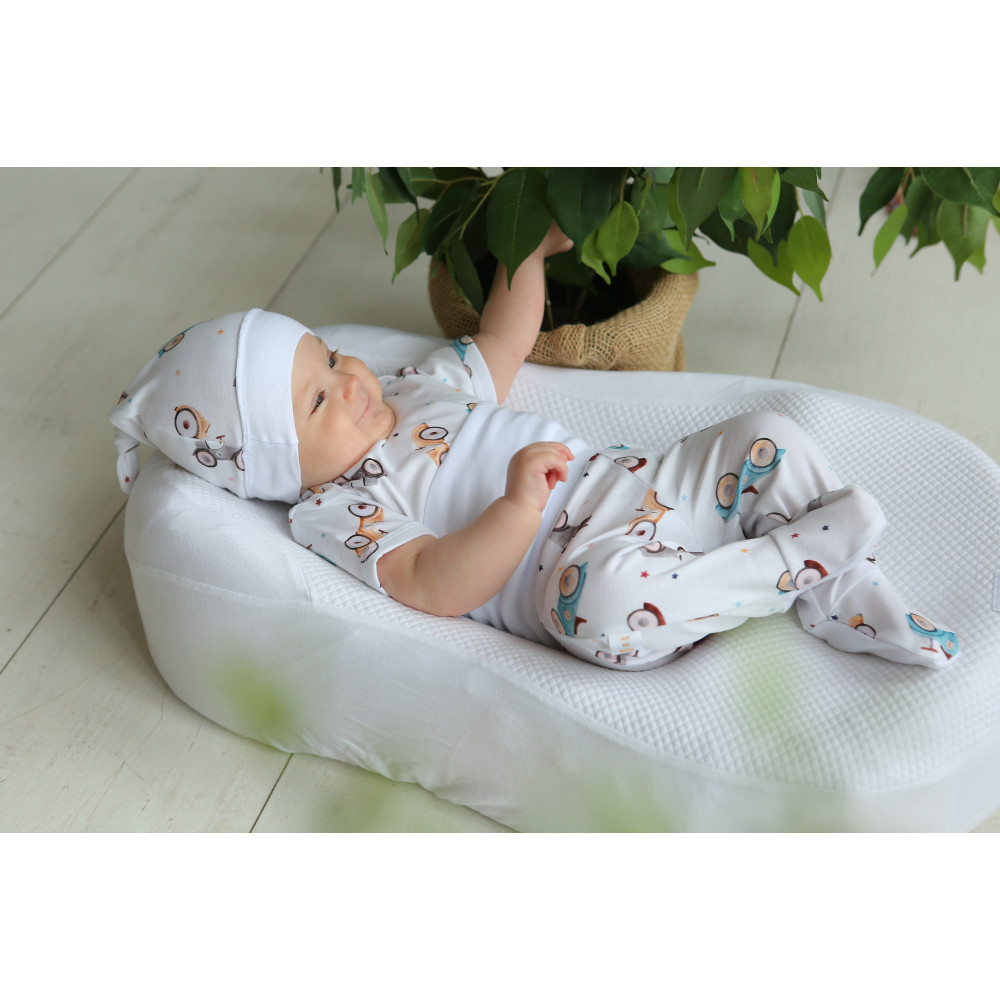 Шапочка-узелок "Машинки"