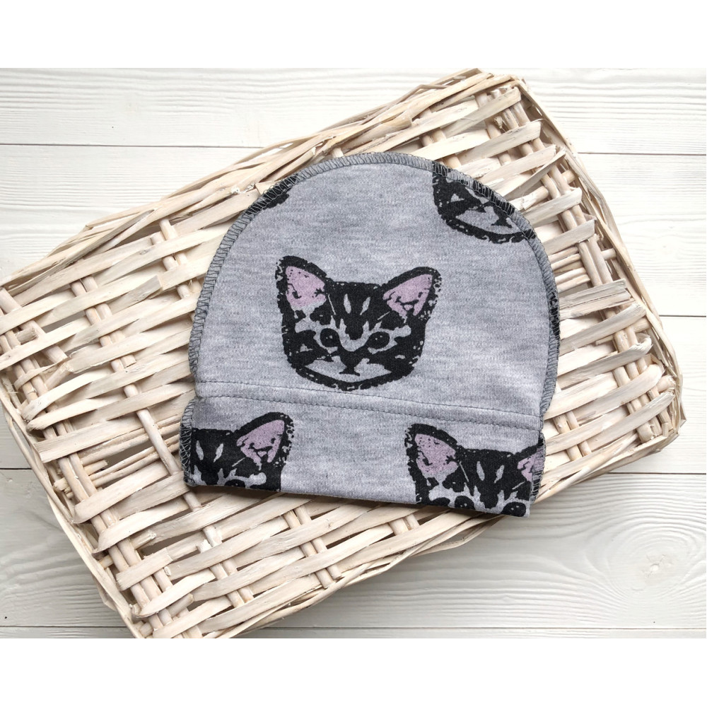 Шапочка для новорожденного, Кошечки