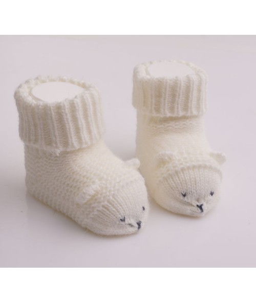 Вязаные носочки для новорожденного "Ежик", Молоко