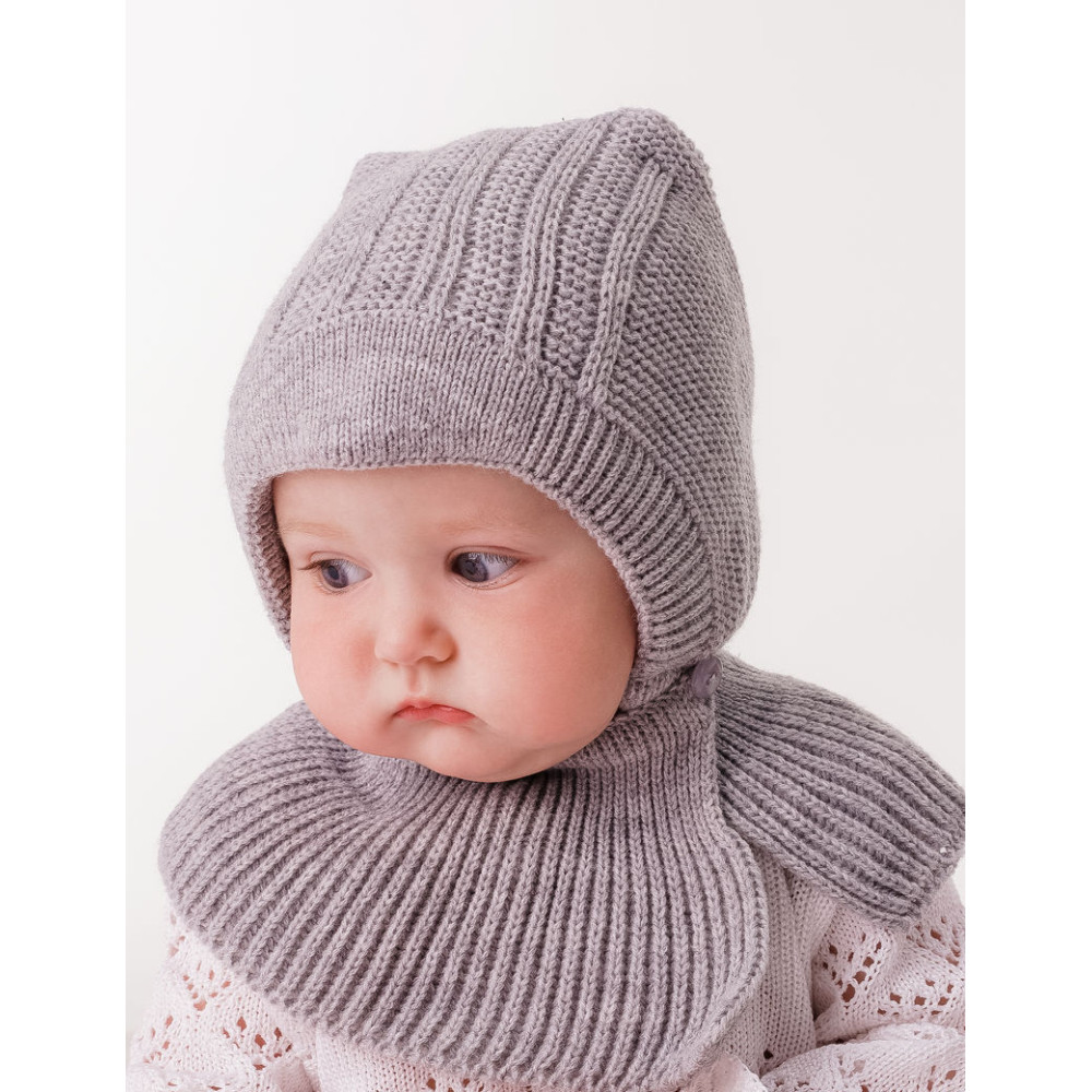 Демисезонная вязаная шапка с манишкой "Капор Гарри-лайт", Серый