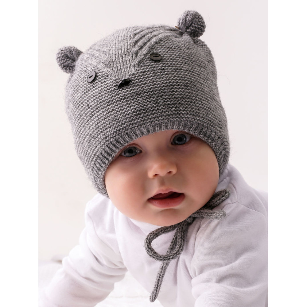 Зимняя вязаная шапка "Барсучок", Серый