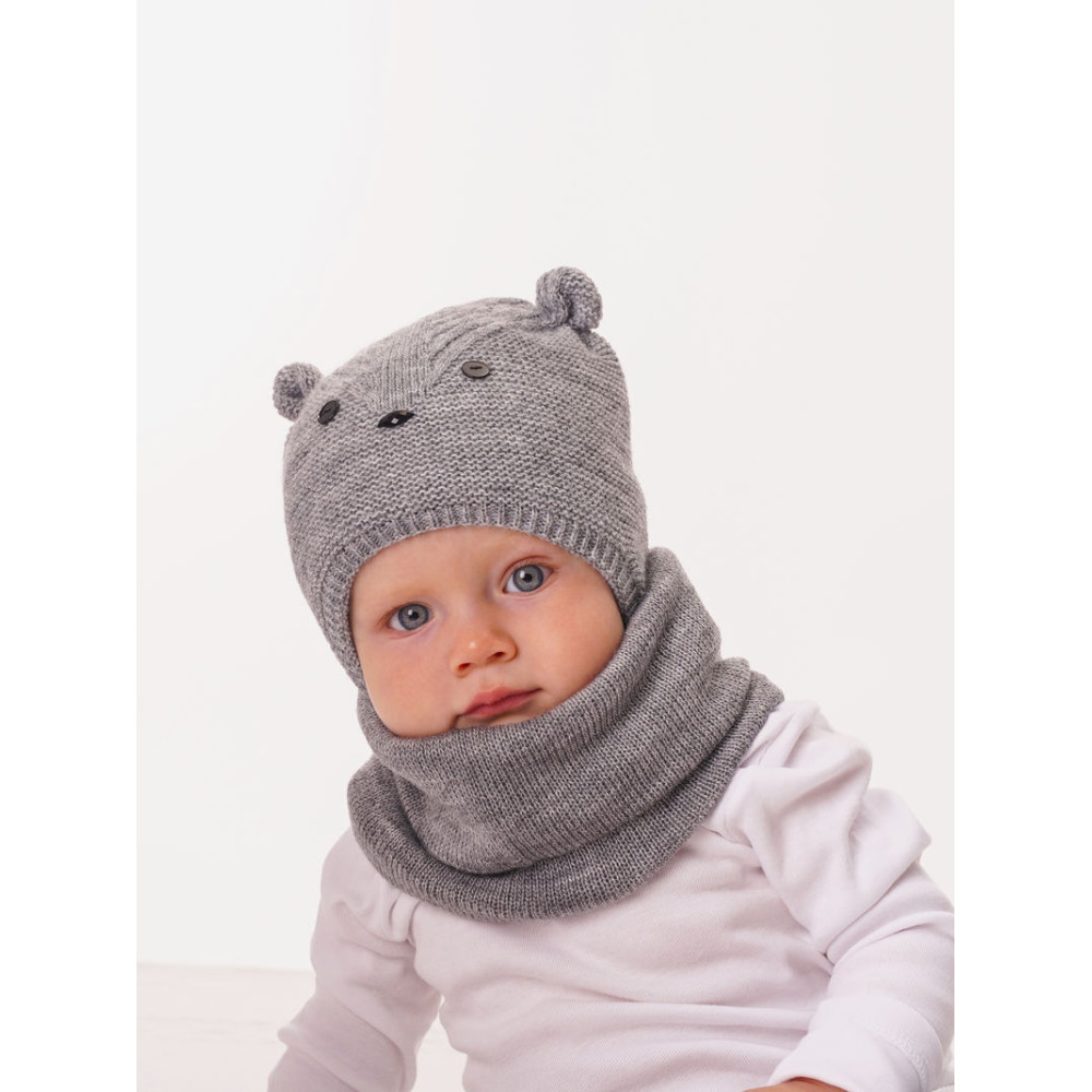 Зимняя вязаная шапка "Барсучок", Серый