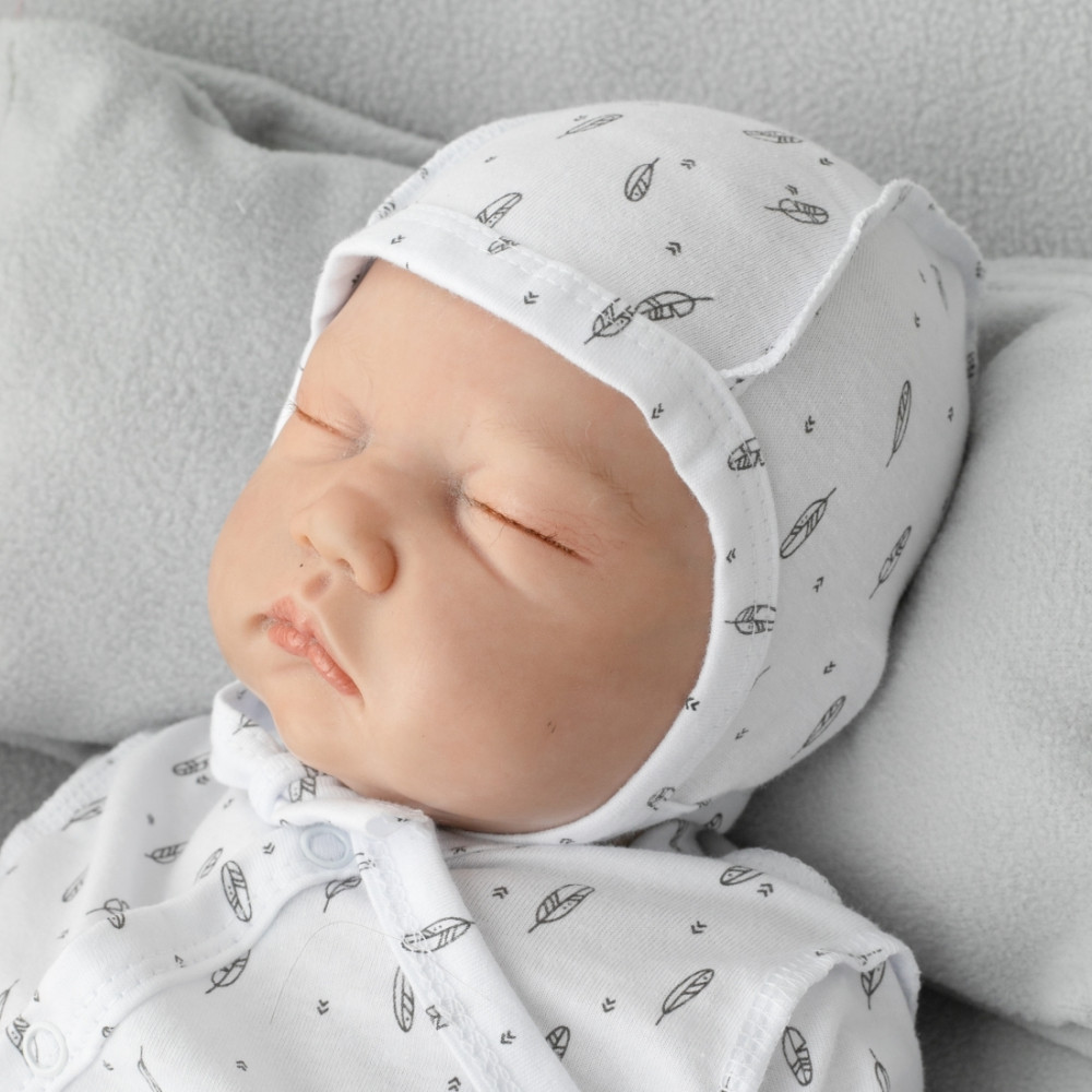 Комплект  на выписку из 7 предметов, Перышки